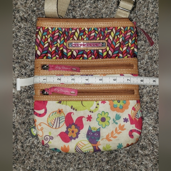Lily Bloom Playful Cat Pattern Crossbody Bag - Picture 5 of 7